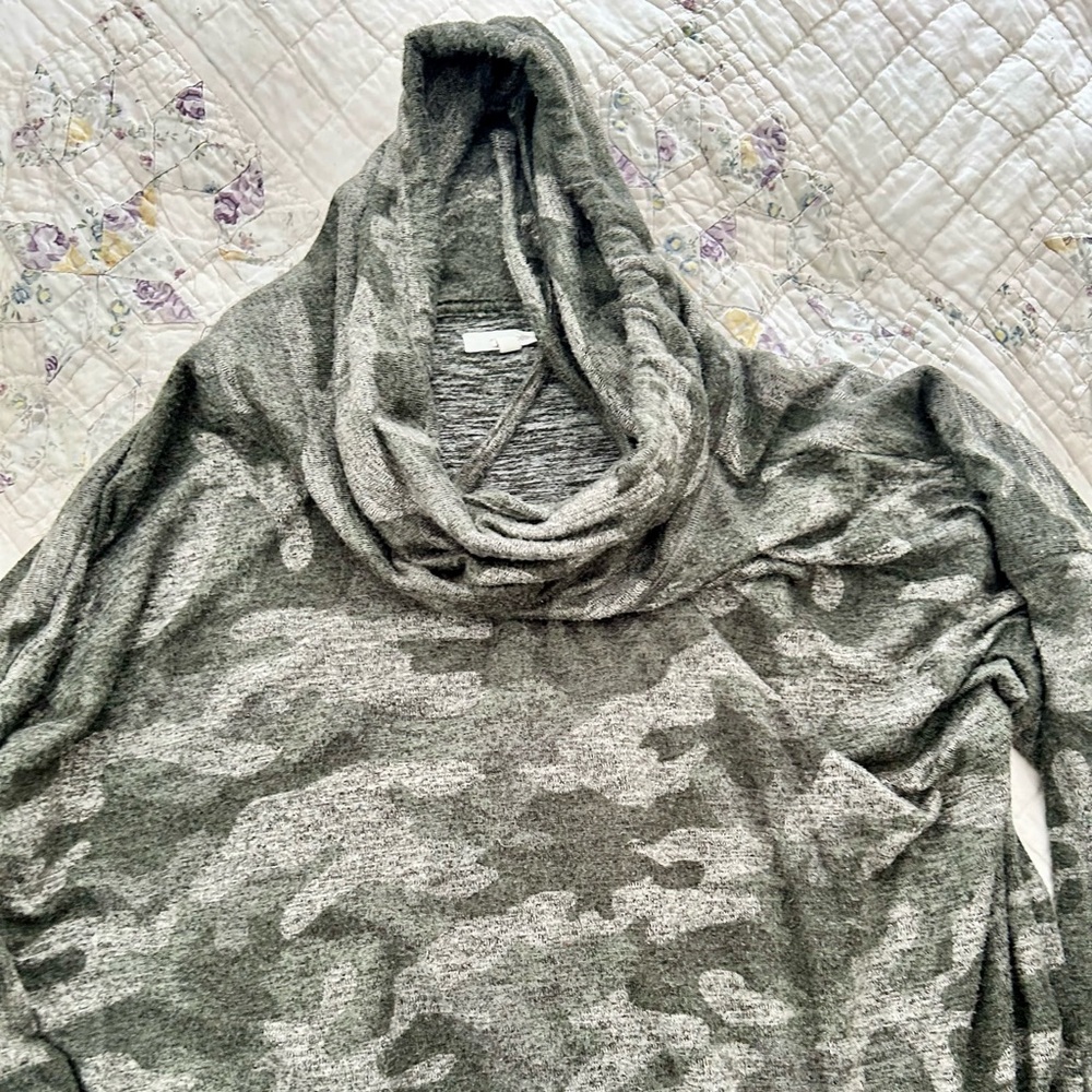 Maurice’s xxl regular super soft camo set